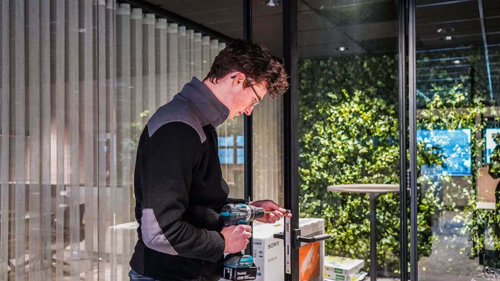 montage stalen deuren